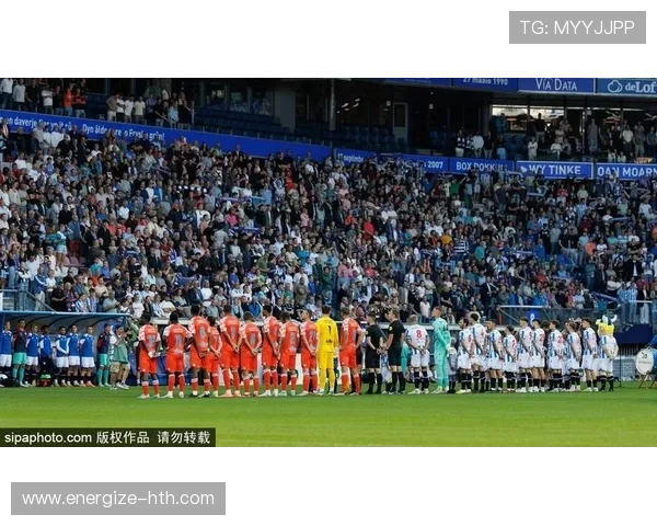 足球巨星归乡再披战袍 热血回归成就家乡梦想